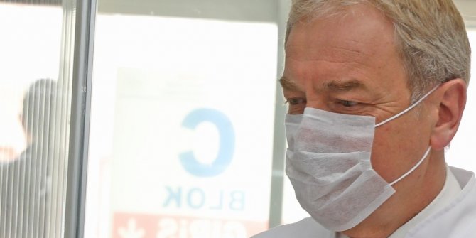 "Maskeyi süs gibi değil, burnumuzda açık kalmayacak şekilde kullanalım"