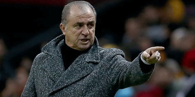 Galatasaray'da 4 ismin bileti kesildi