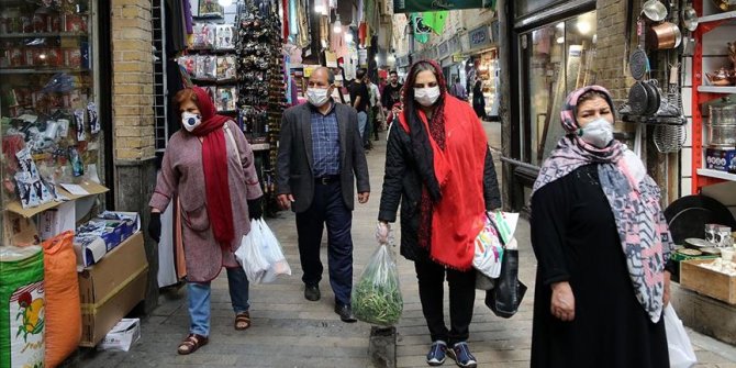 İran'da Kovid-19 nedeniyle son 24 saatte 63 kişi hayatını kaybetti