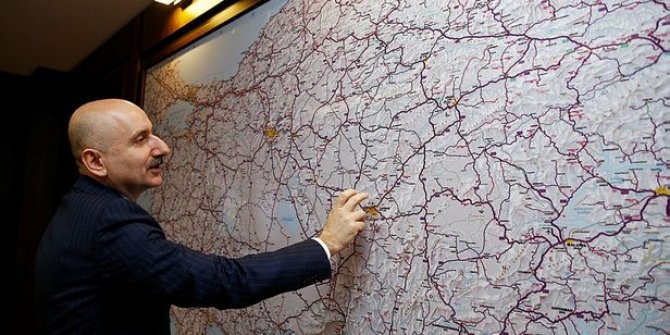Bakan duyurdu: İki il arası 12 saatlik yol 2 saate düşüyor