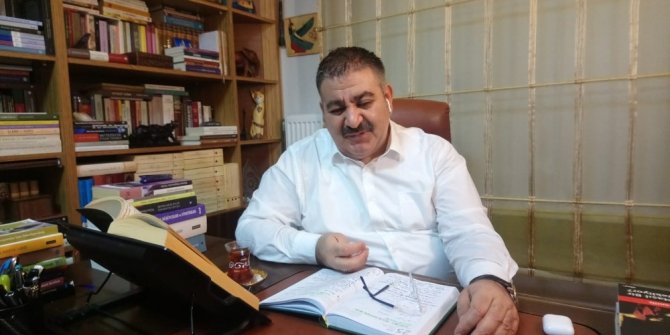 Sunar gençlerle söyleşti