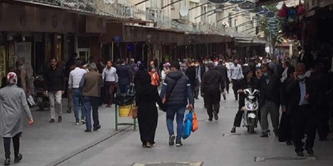 Gaziantep’te vatandaşlar çarşıya akın etti