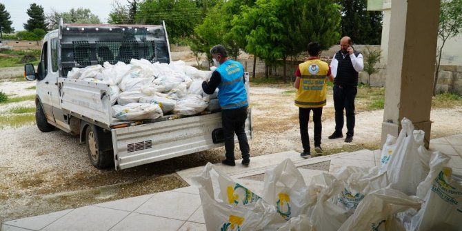 Haliliye kırsalındaki vatandaşlara gıda desteği
