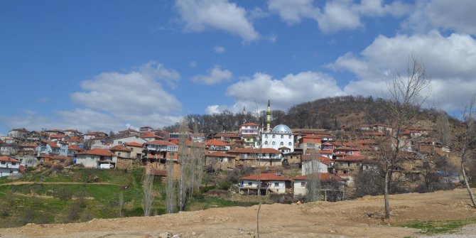 Simav'ın Çakırlar köyünde 29 ev, karantinaya alındı
