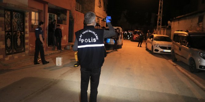 Sokak ortasında silahlı saldırıya uğrayan genç, öldü