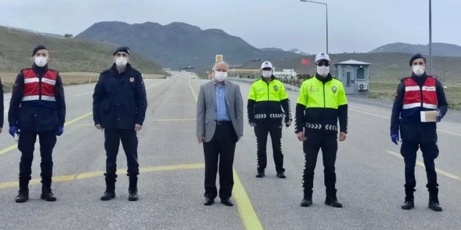 Kaymakam Duru, "Güzel günler için evde kalmaya devam edelim"