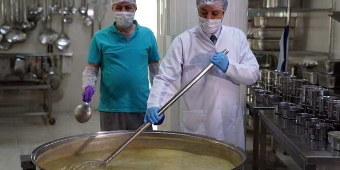 Çorlu Belediyesi her gün ihtiyaç sahiplerine ulaşıyor