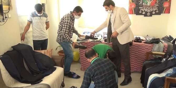 Muhtardan 600 çocuğa bayramlık giysi