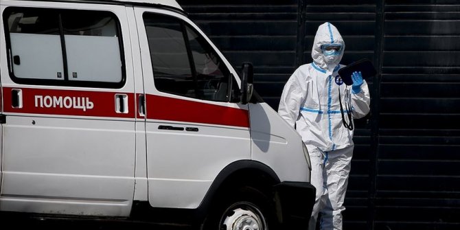 Rusya'da Kovid-19 vaka sayısı 806 bini geçti