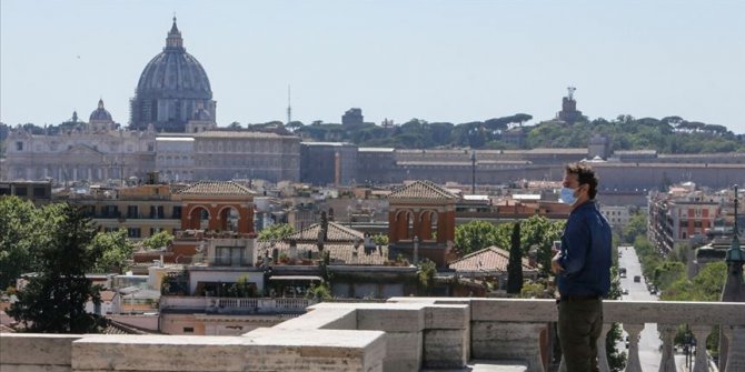 İtalya'dan 2 AB ülkesine karantina şartı
