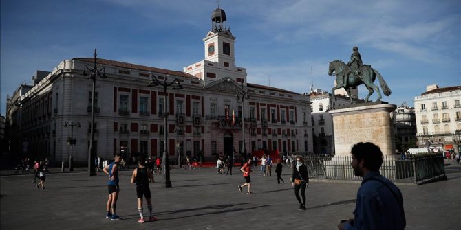 Half of Spain prepares to ease lockdown as deaths fall