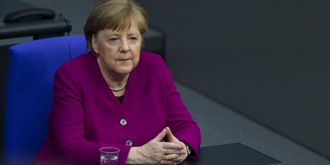 Merkel urges EU compromise on COVID-19 recovery package