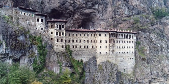 Sümela Manastırı’ndaki restorasyon çalışmaları tekrar başladı