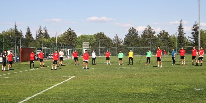 Eskişehirspor'da 1 oyuncuda koronavirüs çıktı
