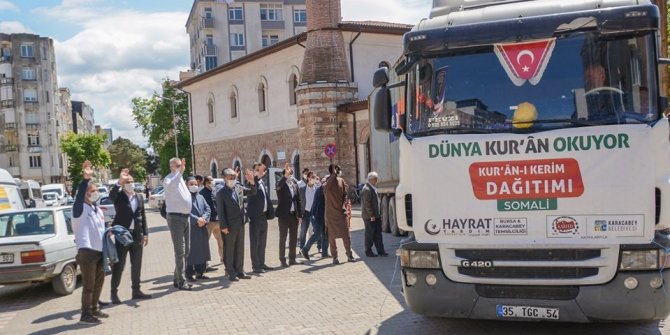 Afrika ülkesine 30 bin Kur’an-ı Kerim gönderildi