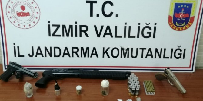 İzmir'de jandarmadan uyuşturucu baskını: 4 gözaltı