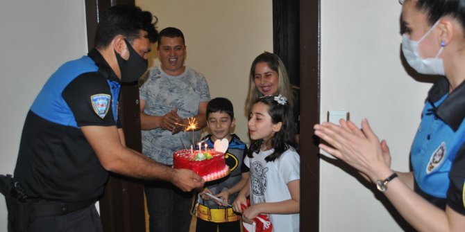Hatay polisinden 9 yaşındaki Elif İkra’ya doğum günü sürprizi