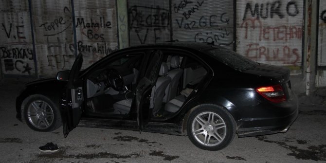 Otomobile ompalı ve tabancalı saldırı: 1 ölü, 2 yaralı