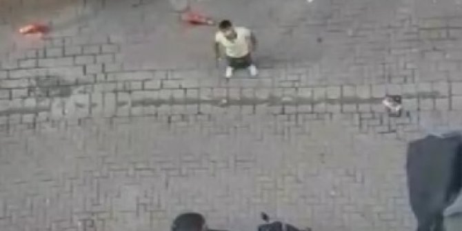 Sokağa çıkma kısıtlamasına uymayan kişiler, görüntü çeken vatandaşı tehdit etti