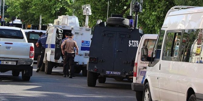 Polis memuru Atakan Arslan'ın şehit edildiği silahlı saldırıyla ilgili 2 şüpheli yakalandı