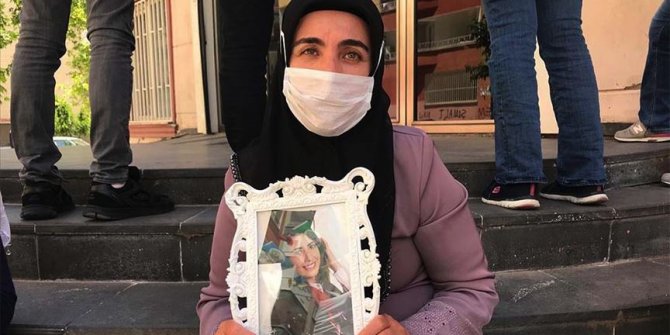 Diyarbakır annelerinden Mutlu: Kızımı almadan gitmeyeceğim