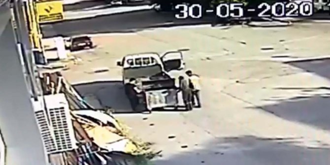 Çöp konteynerini çalan üç hırsız kamerada kamerada