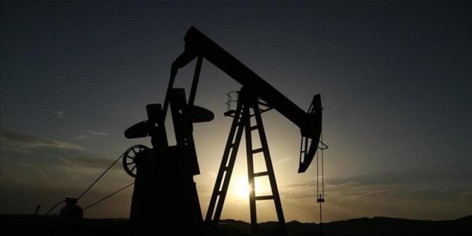 Brent petrolün varili 39,67 dolardan işlem görüyor