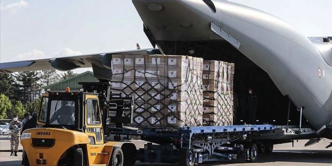 Turkey sends aid to Afghanistan to back COVID-19 fight