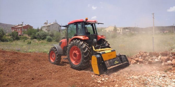 Bozkır Ziraat Odası çiftçiler için traktör aldı
