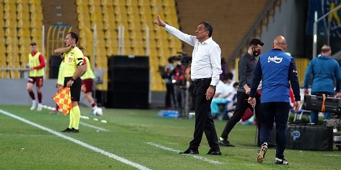 Tahir Karapınar: “11’e 11 olsaydı daha farklı olabilirdi”