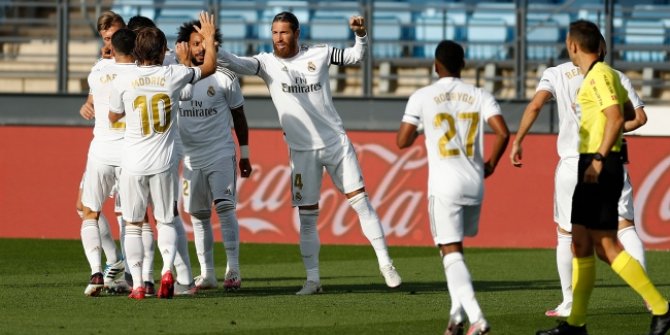 Real Madrid şampiyonluk yarışında avantaj yakaladı