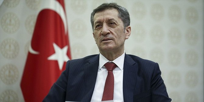 Bakan Selçuk'tan 'Tabii' uygulaması paylaşımı