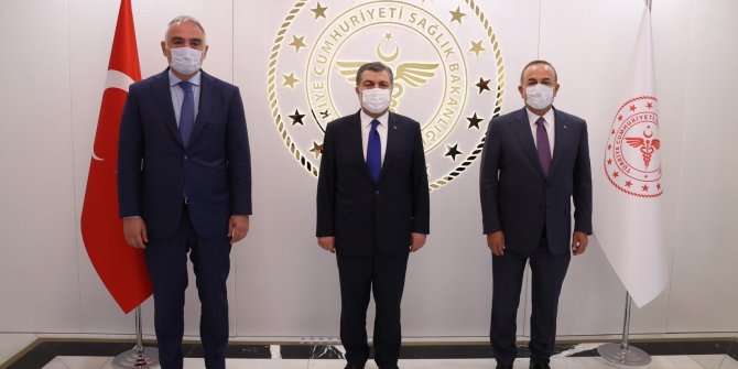 Ersoy, Çavuşoğlu ve Koca turizmde alınacak tedbirleri görüştü