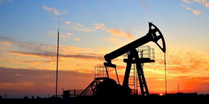 Brent petrolün varili 43,69 dolar