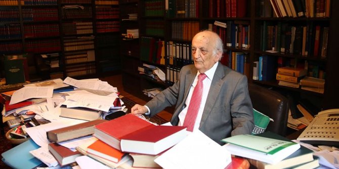 Prof. Dr. Fuat Sezgin'in Almanya'da el konulan kitapları için uzlaşmaya gidildi