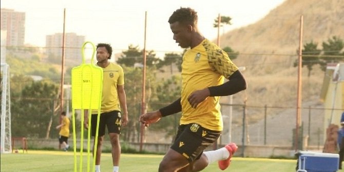 Yeni Malatyaspor’un genç yeteneği Youssouf performansıyla dikkat çekiyor
