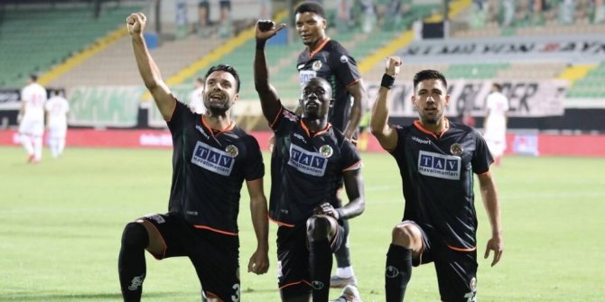 Alanyaspor kafayı kullandı