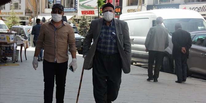 Valilik maskesiz sokağa çıkmayı yasakladı