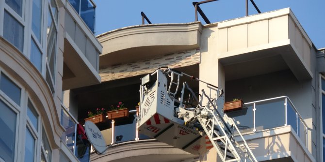 Ayrıldığı kız arkadaşının evini yaktı