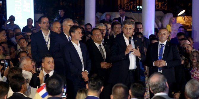 Hırvatistan'da genel seçimi iktidar partisi kazandı