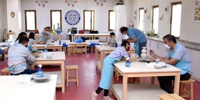 SEDEP Sanat Tasarım Atölyesi baba ve çocuk etkinliğine ev sahipliği yapıyor