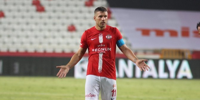 Podolski sezonu kapattı