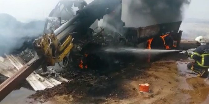 Adıyaman’da iş makinesi küle döndü