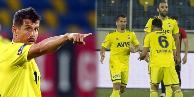 Emre Belözoğlu, Süper Lig tarihine geçti