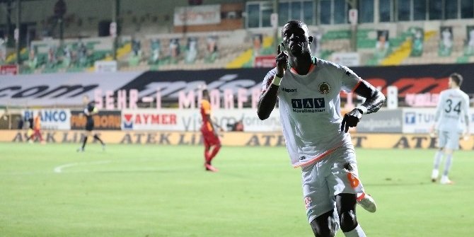 Cisse, zirveye oturdu