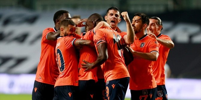 Medipol Başakşehir şampiyonluğa ilk kez bu kadar yakın