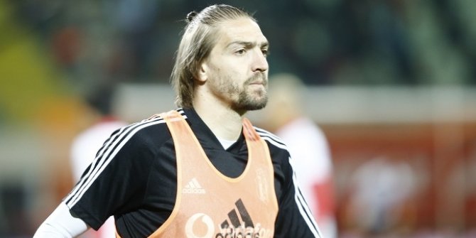 Caner Erkin 5 maç sonra 11'de