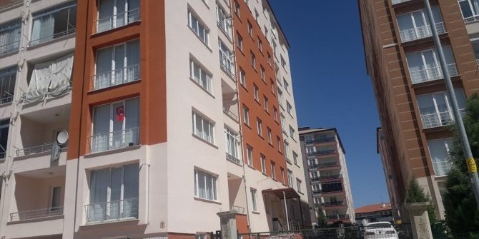 Konya'da bir apartmanda uygulanan karantina kaldırıldı
