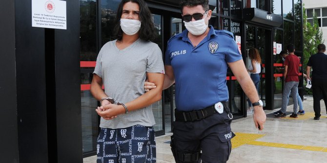 'Şaka yaptım' dedi, silahla tehditten tutuklandı