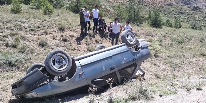 Babasından izinsiz aldığı otomobille şarampole devrildi
